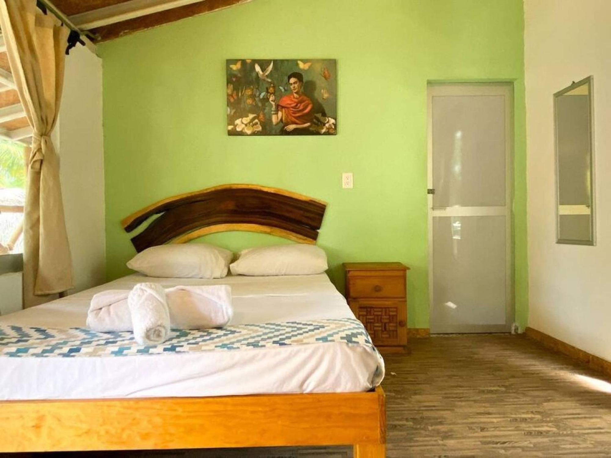 Frida Paradise Beach Hotel - Punta Zicatela Brisas de Zicatela Buitenkant foto