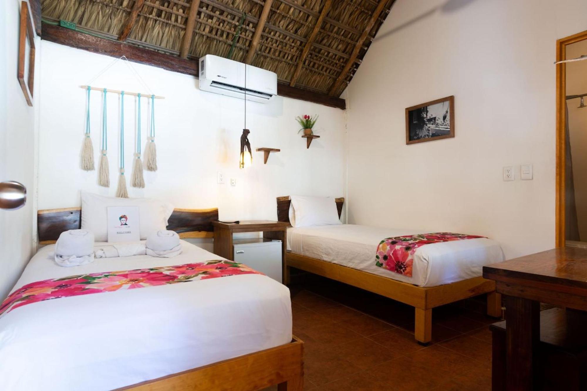 Frida Paradise Beach Hotel - Punta Zicatela Brisas de Zicatela Buitenkant foto