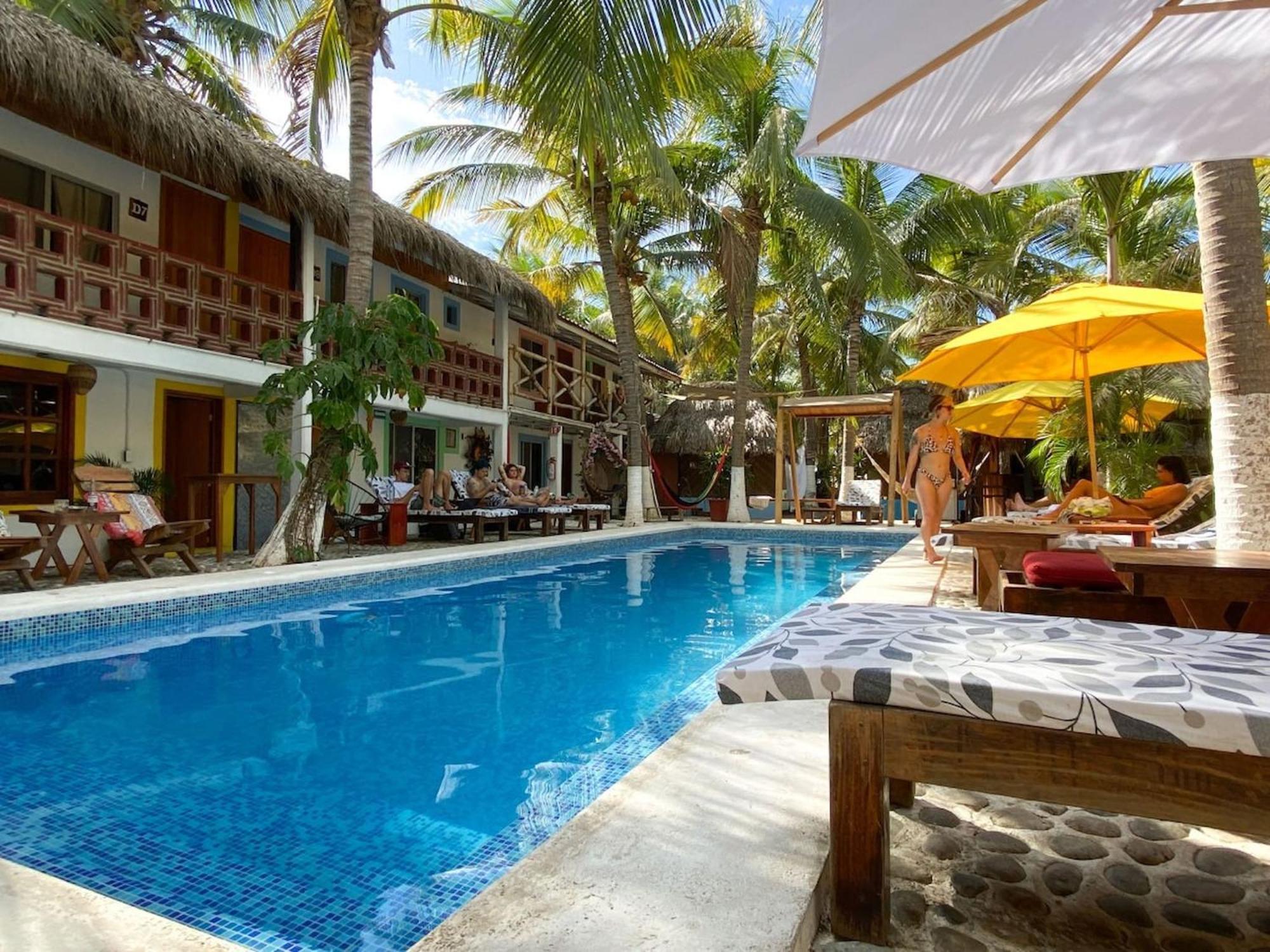 Frida Paradise Beach Hotel - Punta Zicatela Brisas de Zicatela Buitenkant foto